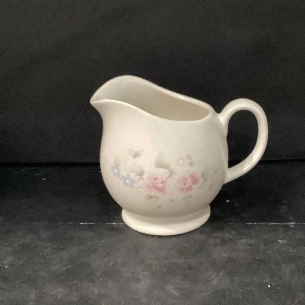 Pfaltzgraff Tea Rose‎ Creamer, Stoneware Floral Pitcher, Tableware, Cottagecore
